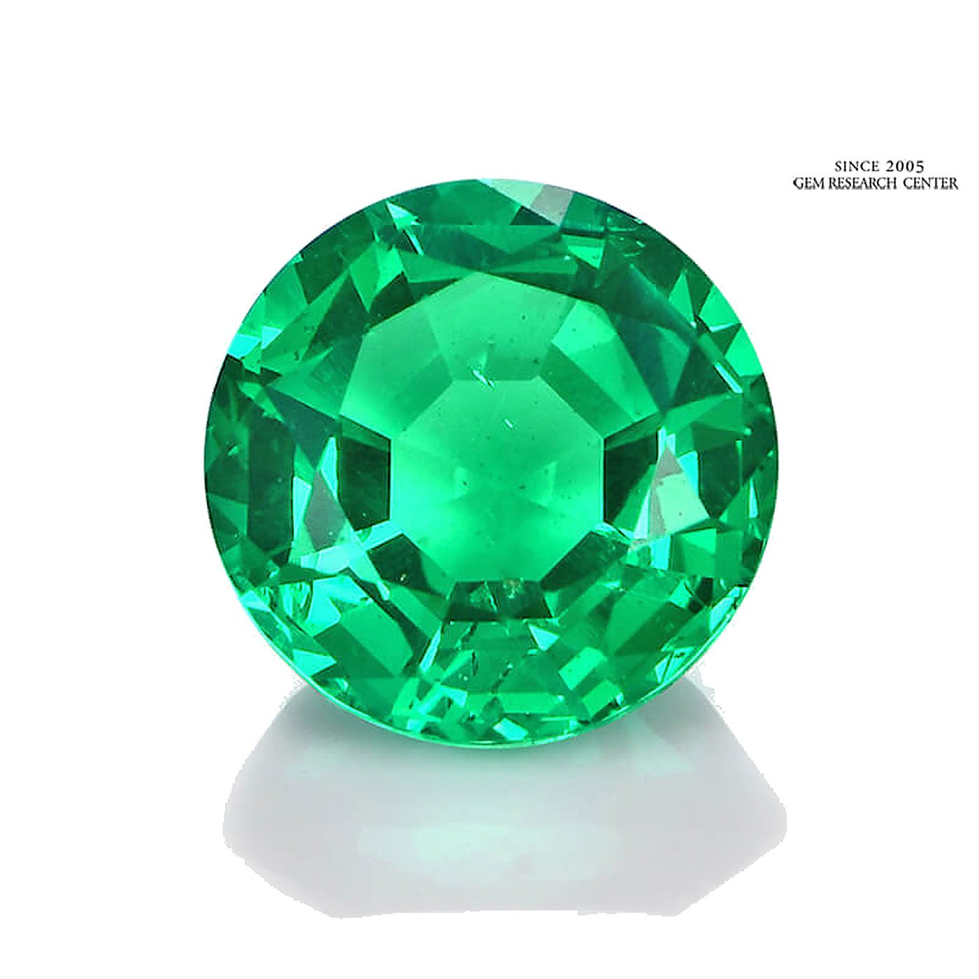 Lab Emerald · Cushion